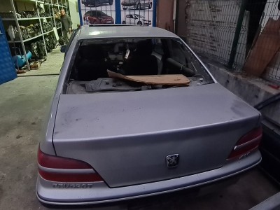 Peugeot 406 Çıkma Bagaj Kapağı