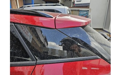 Peugeot 2008 Çıkma sol kelebek camı