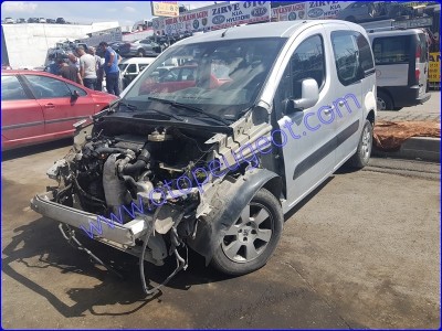 Peugeot Partner Tepee Çıkma Panel